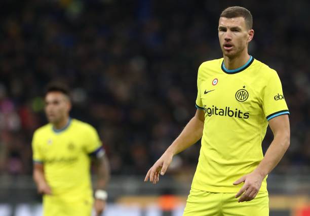 让他在场上 让他在场上